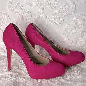 INTERNATIONAL CONCEPTS (INC) • HOT PINK PONYSKIN FUR PUMPS • EUC